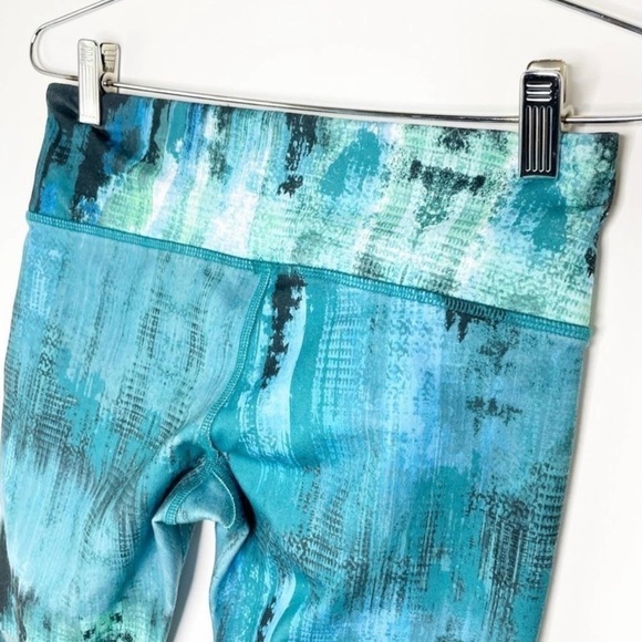 Alo goddess leggings in great condition - Picture 9 of 11